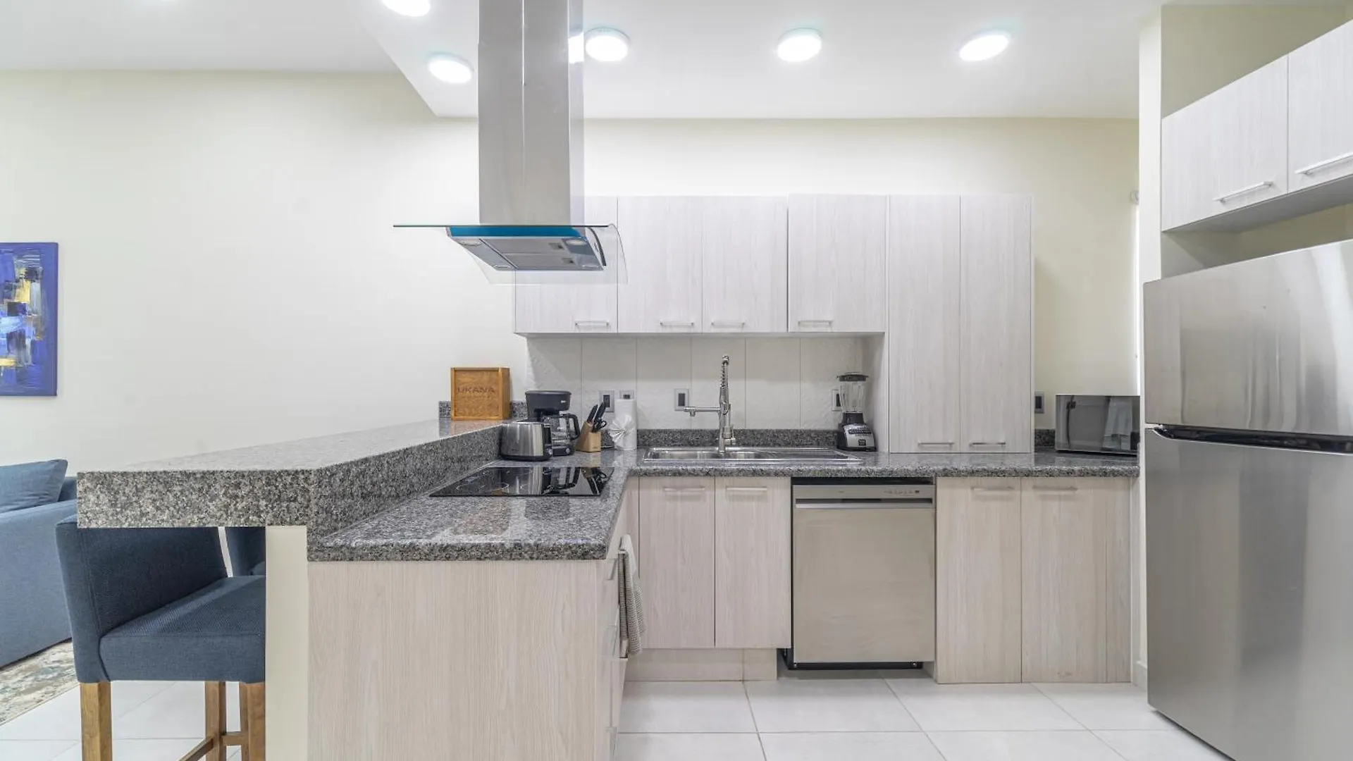 2 Bd Suite With Jungle View Balcony Gym Pool Hottub Playa del Carmen 0*,  Meksika
